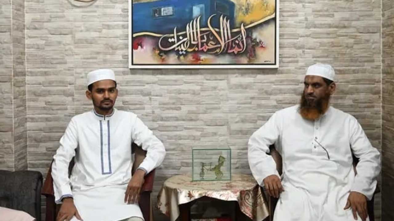 মামুনুল হকের সঙ্গে সাক্ষাৎ করেছেন আসিফ মাহমুদ