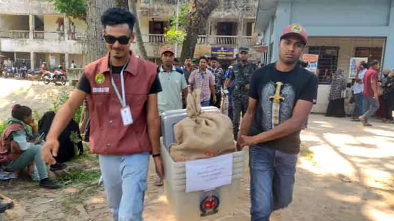 শেরপুর-৩ আসনে নির্বাচন উপলক্ষে সরঞ্জাম বিতরণ শুরু