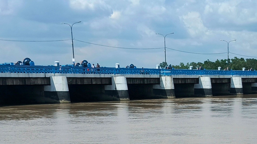 বিপদসীমার নিচে তিস্তার পানি